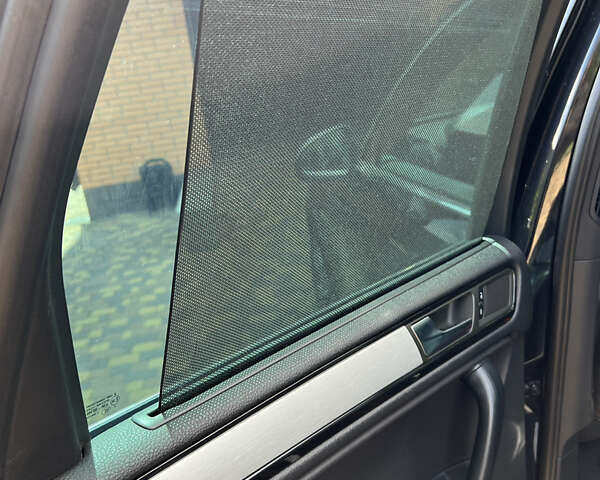 Черный Фольксваген Туарег, объемом двигателя 2.97 л и пробегом 281 тыс. км за 22500 $, фото 50 на Automoto.ua