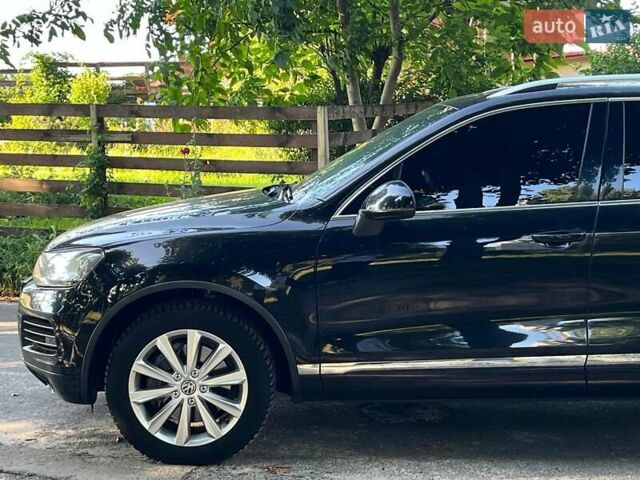 Чорний Фольксваген Туарег, об'ємом двигуна 4.2 л та пробігом 255 тис. км за 28440 $, фото 15 на Automoto.ua