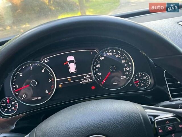 Чорний Фольксваген Туарег, об'ємом двигуна 4.2 л та пробігом 255 тис. км за 28440 $, фото 35 на Automoto.ua