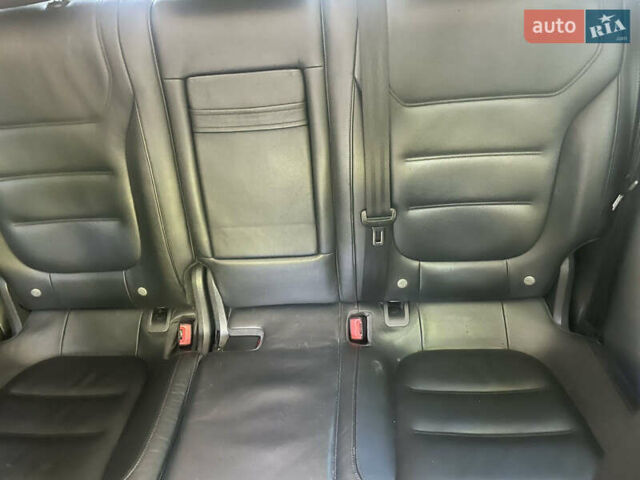 Черный Фольксваген Туарег, объемом двигателя 2.97 л и пробегом 332 тыс. км за 16900 $, фото 6 на Automoto.ua