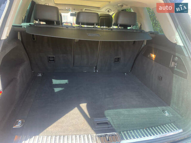 Черный Фольксваген Туарег, объемом двигателя 2.97 л и пробегом 329 тыс. км за 17999 $, фото 26 на Automoto.ua