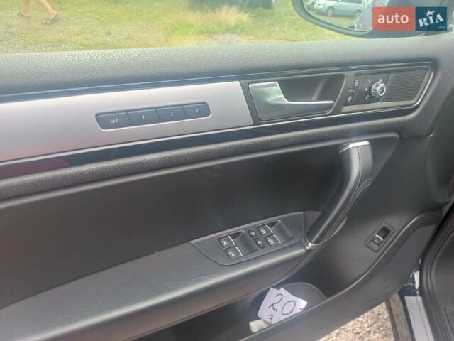 Черный Фольксваген Туарег, объемом двигателя 2.97 л и пробегом 278 тыс. км за 16900 $, фото 15 на Automoto.ua