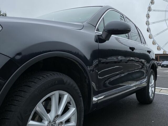 Чорний Фольксваген Туарег, об'ємом двигуна 3 л та пробігом 311 тис. км за 17000 $, фото 7 на Automoto.ua