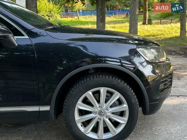 Чорний Фольксваген Туарег, об'ємом двигуна 4.2 л та пробігом 255 тис. км за 28440 $, фото 6 на Automoto.ua