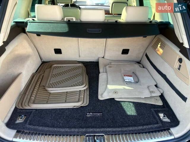 Черный Фольксваген Туарег, объемом двигателя 2.97 л и пробегом 267 тыс. км за 16000 $, фото 24 на Automoto.ua