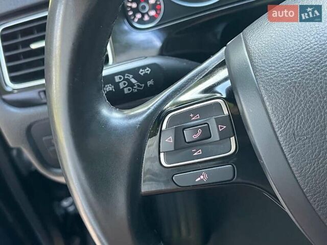 Чорний Фольксваген Туарег, об'ємом двигуна 4.2 л та пробігом 255 тис. км за 28440 $, фото 43 на Automoto.ua