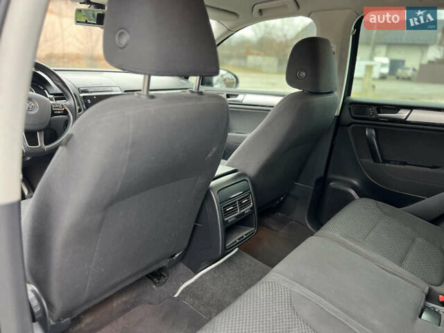 Черный Фольксваген Туарег, объемом двигателя 3 л и пробегом 159 тыс. км за 17500 $, фото 17 на Automoto.ua