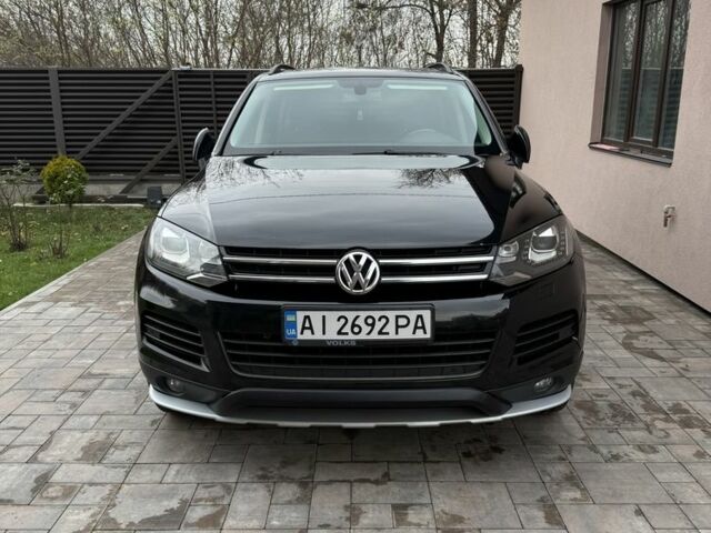 Черный Фольксваген Туарег, объемом двигателя 3 л и пробегом 235 тыс. км за 16700 $, фото 2 на Automoto.ua