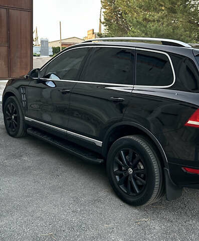 Черный Фольксваген Туарег, объемом двигателя 3 л и пробегом 294 тыс. км за 18500 $, фото 7 на Automoto.ua