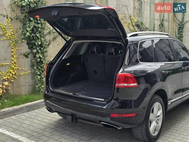 Черный Фольксваген Туарег, объемом двигателя 3 л и пробегом 180 тыс. км за 15499 $, фото 54 на Automoto.ua