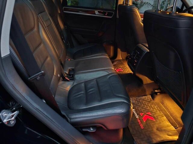 Чорний Фольксваген Туарег, об'ємом двигуна 3 л та пробігом 180 тис. км за 14499 $, фото 17 на Automoto.ua