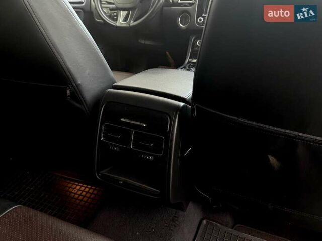 Чорний Фольксваген Туарег, об'ємом двигуна 2.97 л та пробігом 190 тис. км за 20000 $, фото 14 на Automoto.ua