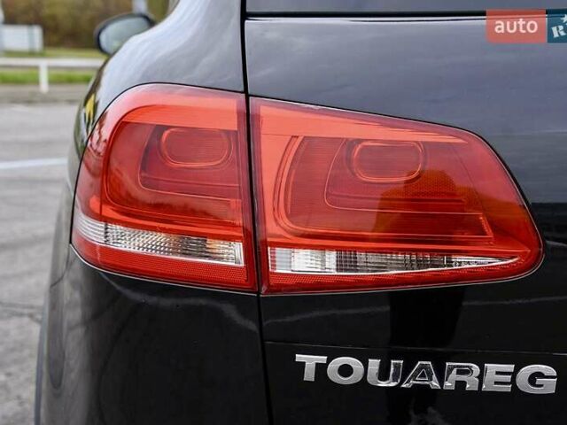 Черный Фольксваген Туарег, объемом двигателя 2.97 л и пробегом 275 тыс. км за 22000 $, фото 10 на Automoto.ua