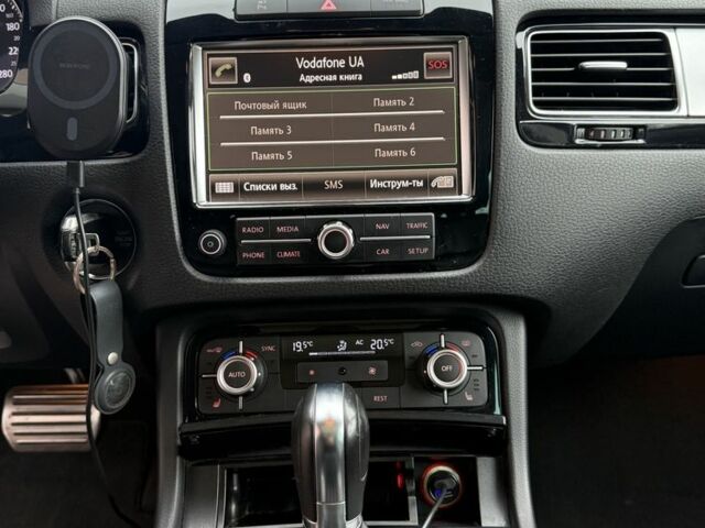 Черный Фольксваген Туарег, объемом двигателя 3 л и пробегом 235 тыс. км за 16700 $, фото 12 на Automoto.ua