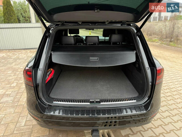 Чорний Фольксваген Туарег, об'ємом двигуна 2.97 л та пробігом 230 тис. км за 19999 $, фото 8 на Automoto.ua