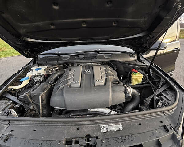 Чорний Фольксваген Туарег, об'ємом двигуна 2.97 л та пробігом 318 тис. км за 18500 $, фото 19 на Automoto.ua