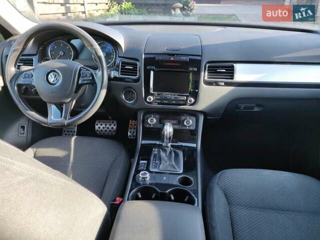 Черный Фольксваген Туарег, объемом двигателя 2.97 л и пробегом 214 тыс. км за 16600 $, фото 7 на Automoto.ua