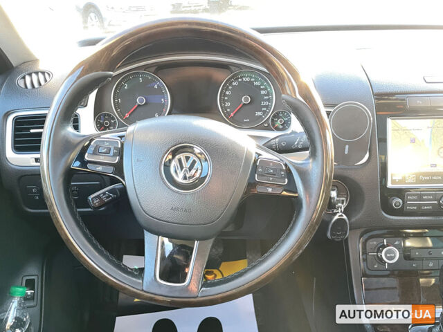 Черный Фольксваген Туарег, объемом двигателя 3 л и пробегом 235 тыс. км за 19999 $, фото 14 на Automoto.ua