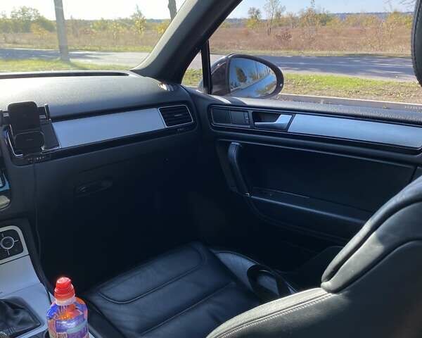 Чорний Фольксваген Туарег, об'ємом двигуна 2.97 л та пробігом 253 тис. км за 20500 $, фото 14 на Automoto.ua