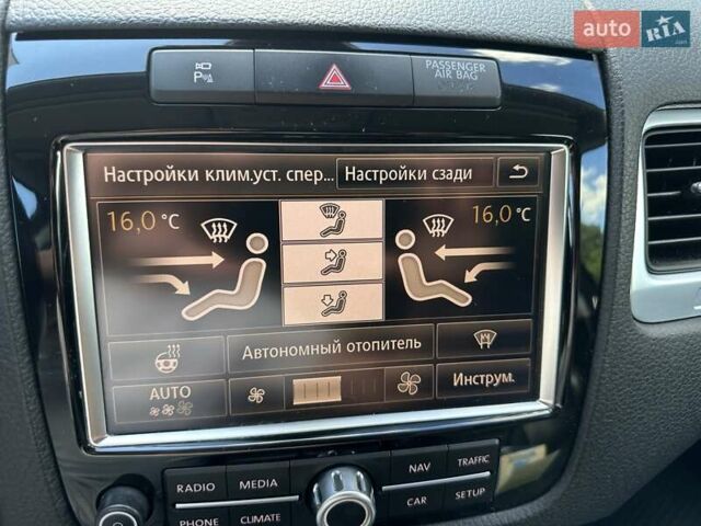 Чорний Фольксваген Туарег, об'ємом двигуна 2.97 л та пробігом 249 тис. км за 18999 $, фото 22 на Automoto.ua