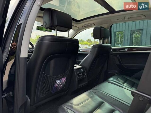 Черный Фольксваген Туарег, объемом двигателя 2.97 л и пробегом 349 тыс. км за 16500 $, фото 25 на Automoto.ua