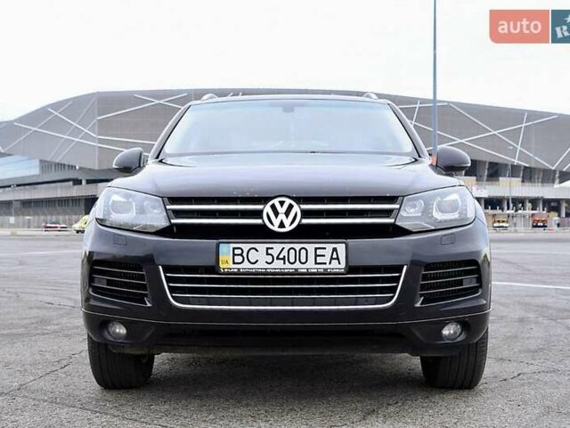 Черный Фольксваген Туарег, объемом двигателя 2.97 л и пробегом 275 тыс. км за 22000 $, фото 3 на Automoto.ua