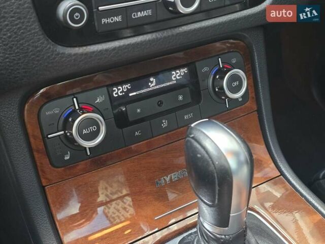 Чорний Фольксваген Туарег, об'ємом двигуна 3 л та пробігом 180 тис. км за 15499 $, фото 34 на Automoto.ua