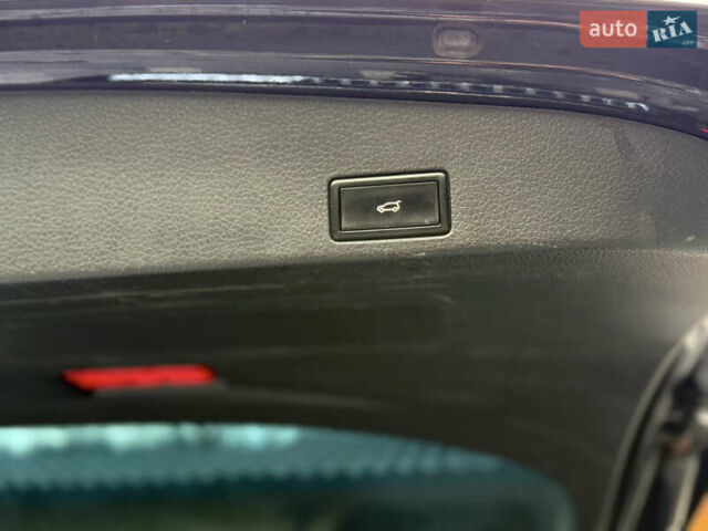 Черный Фольксваген Туарег, объемом двигателя 2.97 л и пробегом 278 тыс. км за 20000 $, фото 33 на Automoto.ua