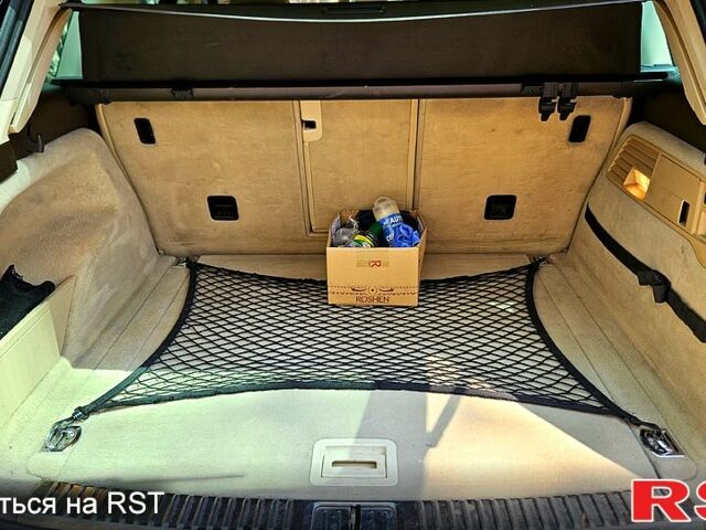 Черный Фольксваген Туарег, объемом двигателя 3 л и пробегом 350 тыс. км за 18500 $, фото 7 на Automoto.ua