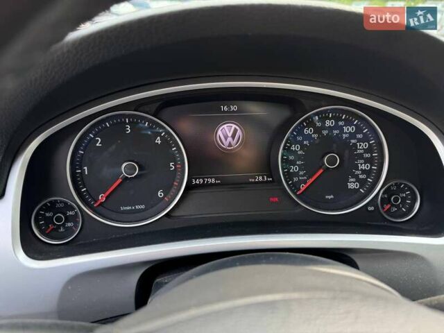 Черный Фольксваген Туарег, объемом двигателя 2.97 л и пробегом 349 тыс. км за 16500 $, фото 30 на Automoto.ua