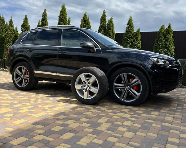 Черный Фольксваген Туарег, объемом двигателя 2.97 л и пробегом 281 тыс. км за 22500 $, фото 1 на Automoto.ua