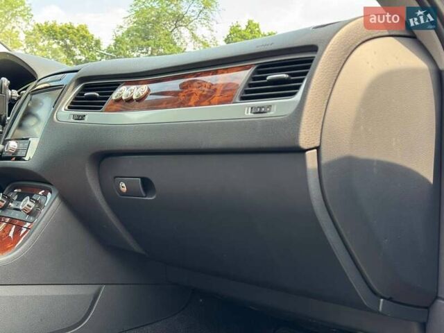 Черный Фольксваген Туарег, объемом двигателя 2.97 л и пробегом 349 тыс. км за 16500 $, фото 33 на Automoto.ua