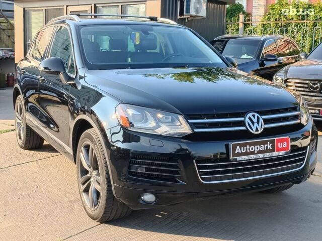Черный Фольксваген Туарег, объемом двигателя 3 л и пробегом 207 тыс. км за 18990 $, фото 4 на Automoto.ua