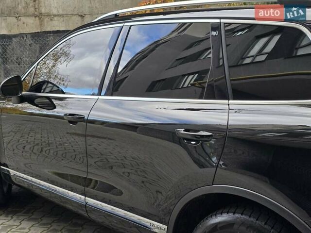 Чорний Фольксваген Туарег, об'ємом двигуна 3 л та пробігом 180 тис. км за 15499 $, фото 25 на Automoto.ua