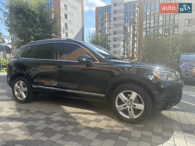 Черный Фольксваген Туарег, объемом двигателя 2.97 л и пробегом 280 тыс. км за 17500 $, фото 3 на Automoto.ua