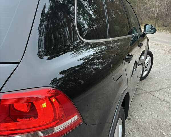 Черный Фольксваген Туарег, объемом двигателя 3 л и пробегом 216 тыс. км за 19500 $, фото 6 на Automoto.ua