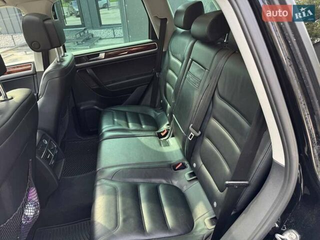 Черный Фольксваген Туарег, объемом двигателя 2.97 л и пробегом 349 тыс. км за 16500 $, фото 26 на Automoto.ua