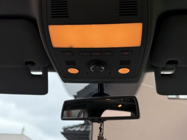 Черный Фольксваген Туарег, объемом двигателя 3 л и пробегом 235 тыс. км за 16700 $, фото 13 на Automoto.ua