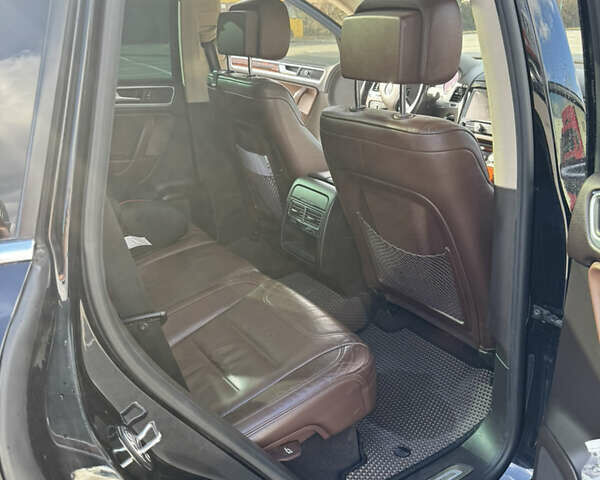 Чорний Фольксваген Туарег, об'ємом двигуна 3.6 л та пробігом 252 тис. км за 17800 $, фото 8 на Automoto.ua