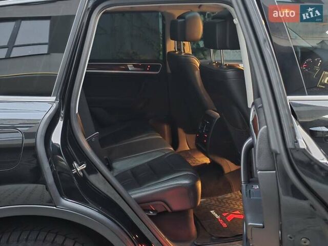 Черный Фольксваген Туарег, объемом двигателя 3 л и пробегом 180 тыс. км за 14499 $, фото 71 на Automoto.ua