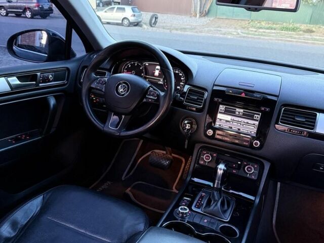 Чорний Фольксваген Туарег, об'ємом двигуна 3 л та пробігом 310 тис. км за 15500 $, фото 7 на Automoto.ua