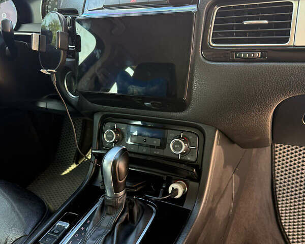 Чорний Фольксваген Туарег, об'ємом двигуна 2.97 л та пробігом 245 тис. км за 21900 $, фото 9 на Automoto.ua