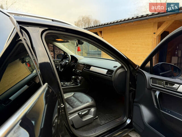 Черный Фольксваген Туарег, объемом двигателя 2.97 л и пробегом 278 тыс. км за 20000 $, фото 25 на Automoto.ua