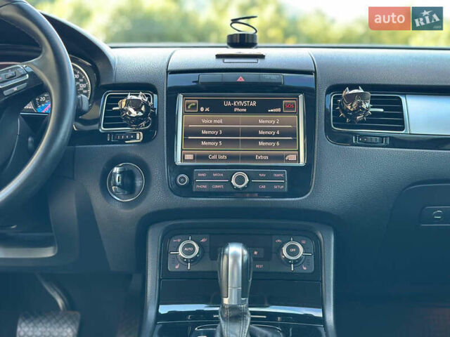 Чорний Фольксваген Туарег, об'ємом двигуна 2.97 л та пробігом 204 тис. км за 16500 $, фото 37 на Automoto.ua