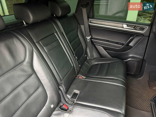 Чорний Фольксваген Туарег, об'ємом двигуна 2.97 л та пробігом 230 тис. км за 19999 $, фото 13 на Automoto.ua