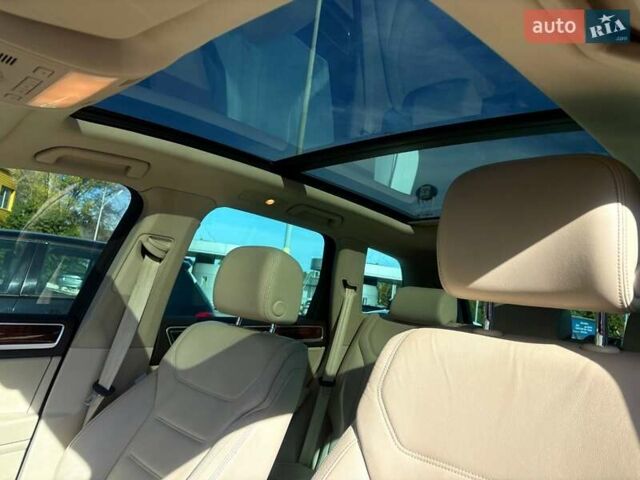 Черный Фольксваген Туарег, объемом двигателя 2.97 л и пробегом 267 тыс. км за 16000 $, фото 19 на Automoto.ua