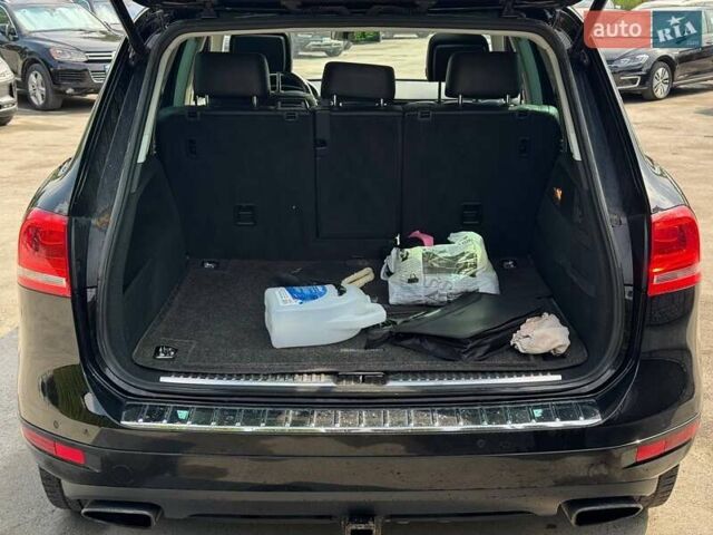 Черный Фольксваген Туарег, объемом двигателя 2.97 л и пробегом 349 тыс. км за 16500 $, фото 14 на Automoto.ua