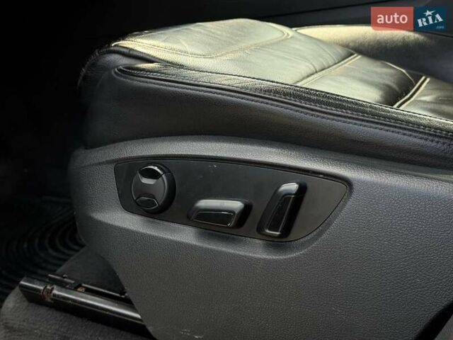 Черный Фольксваген Туарег, объемом двигателя 2.97 л и пробегом 349 тыс. км за 16500 $, фото 19 на Automoto.ua