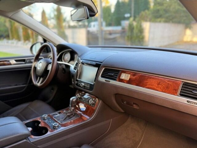 Черный Фольксваген Туарег, объемом двигателя 0 л и пробегом 270 тыс. км за 6500 $, фото 14 на Automoto.ua