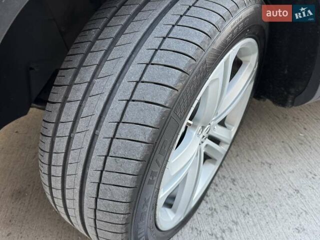 Чорний Фольксваген Туарег, об'ємом двигуна 3 л та пробігом 236 тис. км за 20750 $, фото 53 на Automoto.ua